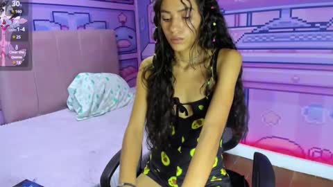 Snapshot of sammanta_18 chatting on January 20, 8:19 am Samantha online show from January 20, 8:19 am