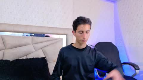 Sammy and Ithan online show from May 23, 11:47 am