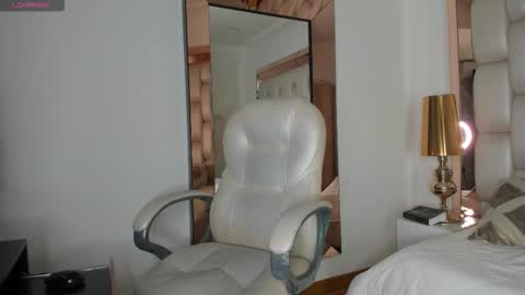 Sammy online show from November 9, 4:05 pm