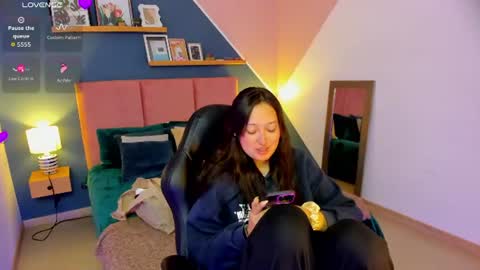 Snapshot of sammy_vegaa chatting on June 10, 7:02 pm sammy_vegaa online show from June 10, 7:02 pm