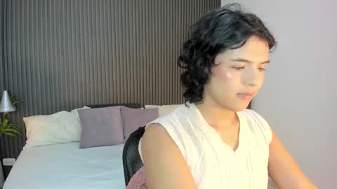 Axel online show from March 30, 3:07 am