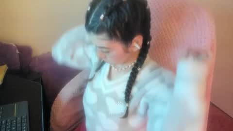 Snapshot of sammysammy_ chatting on April 29, 8:40 am online show from April 29, 8:40 am