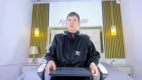 Snapshot of sammysex_ chatting on September 11, 12:16 pm SAMMY online show from September 11, 12:16 pm