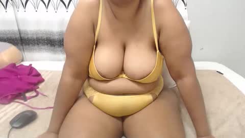 sammyxxx393 online show from April 16, 8:04 am