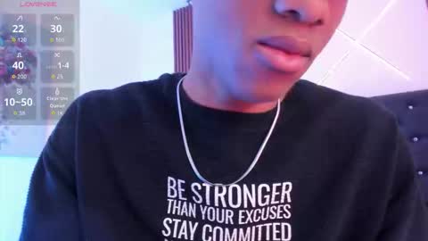 sammyyadams_ online show from October 8, 12:47 pm