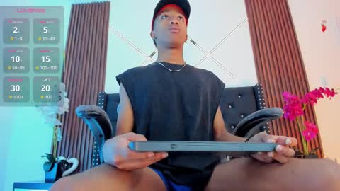 sammyyadams_ online show from October 18, 1:12 pm
