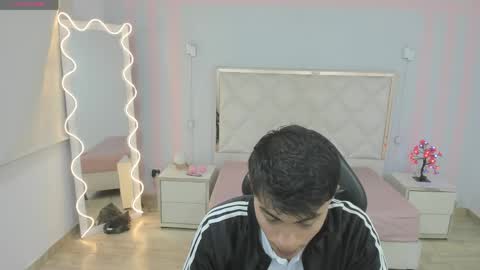 Snapshot of samu_tay chatting on June 7, 2:59 am samu_tay online show from June 7, 2:59 am