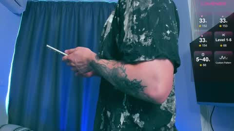 Snapshot of samuel_andrew chatting on January 17, 5:11 am Samuel online show from January 17, 5:11 am