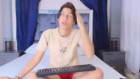 Samuel Sincee online show from January 21, 3:15 am