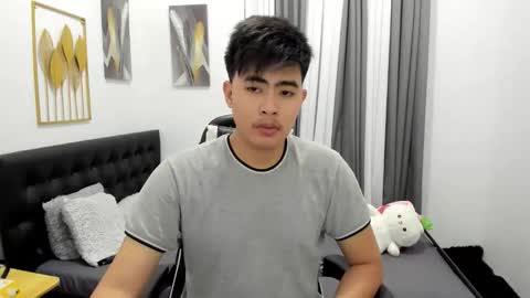 Sam online show from March 17, 10:24 pm