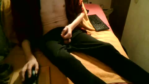 Snapshot of samueltal chatting on December 8, 8:25 pm samueltal online show from December 8, 8:25 pm