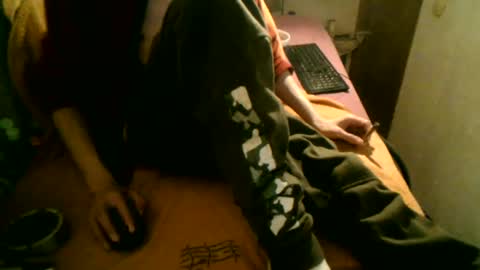 Snapshot of samueltal chatting on January 12, 7:53 pm samueltal online show from January 12, 7:53 pm