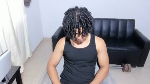 Snapshot of samxx_muscle chatting on June 8, 1:33 pm samxx_muscle online show from June 8, 1:33 pm