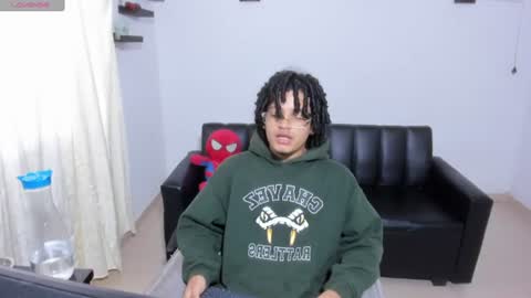 Snapshot of samxx_muscle chatting on June 15, 2:52 pm samxx_muscle online show from June 15, 2:52 pm