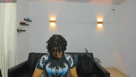 Snapshot of samxx_muscle chatting on June 20, 2:31 pm samxx_muscle online show from June 20, 2:31 pm
