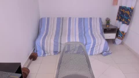 Snapshot of samxx_muscle chatting on July 4, 3:07 pm samxx_muscle online show from July 4, 3:07 pm