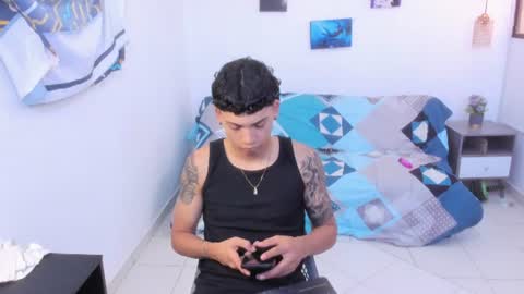 Snapshot of samxx_muscle chatting on July 14, 5:29 pm samxx_muscle online show from July 14, 5:29 pm