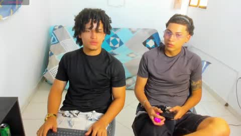 Snapshot of samxx_muscle chatting on July 17, 4:23 pm samxx_muscle online show from July 17, 4:23 pm
