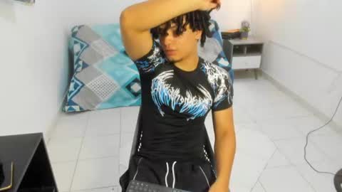 Snapshot of samxx_muscle chatting on July 20, 1:46 pm samxx_muscle online show from July 20, 1:46 pm
