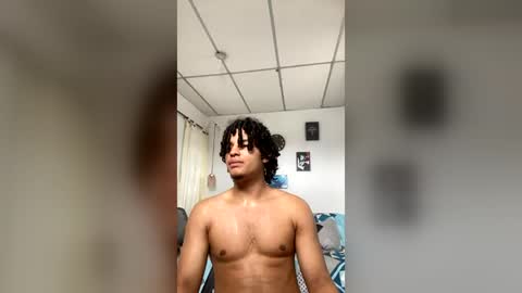 Snapshot of samxx_muscle chatting on August 3, 12:21 pm samxx_muscle online show from August 3, 12:21 pm