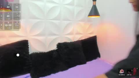 Snapshot of samy__milf chatting on May 29, 7:34 pm Sammy online show from May 29, 7:34 pm