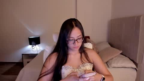Snapshot of samy_one chatting on May 6, 9:53 pm Samy online show from May 6, 9:53 pm