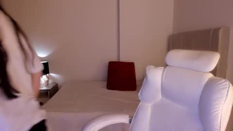 Snapshot of samy_one chatting on May 19, 9:43 pm Samy online show from May 19, 9:43 pm
