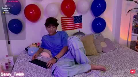 Snapshot of samy_twink chatting on July 4, 3:02 am Sammy online show from July 4, 3:02 am