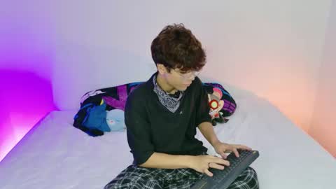 Snapshot of samy_twink chatting on July 11, 2:25 am Sammy online show from July 11, 2:25 am