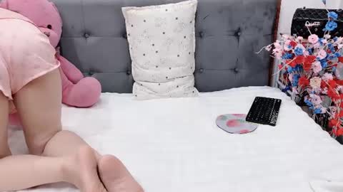 Snapshot of sanami_sian_ chatting on June 21, 1:24 pm sanami_sian_ online show from June 21, 1:24 pm