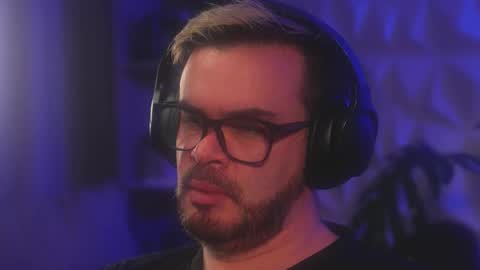 Sanders online show from February 10, 4:49 am