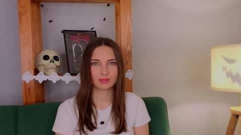 Isabel but you can call me Bella online show from October 31, 12:44 am