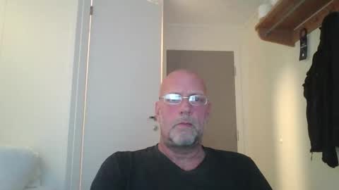 Snapshot of sandnesrune523 chatting on October 19, 11:11 am sandnesrune523 online show from October 19, 11:11 am
