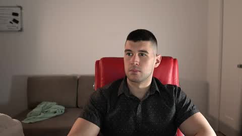 Sandow online show from March 24, 8:25 pm