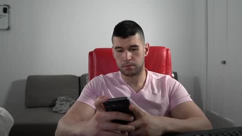 Snapshot of sandow_ chatting on June 7, 11:08 pm Sandow online show from June 7, 11:08 pm