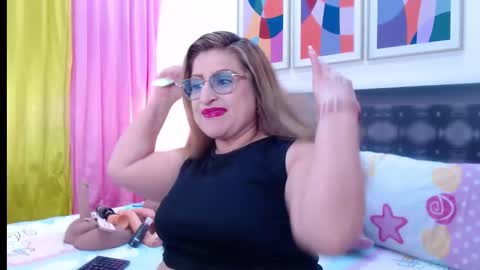 SANDRA online show from January 18, 10:19 am