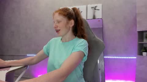 Snapshot of sandra__wilson chatting on July 15, 1:33 am Sandra online show from July 15, 1:33 am