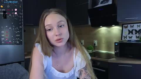 Snapshot of sandra_buika chatting on February 23, 4:02 pm Sandra      Lillys Page    online show from February 23, 4:02 pm