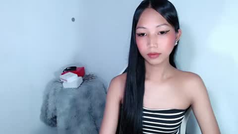 Snapshot of sandra_cruzz chatting on July 7, 5:10 am sandra online show from July 7, 5:10 am
