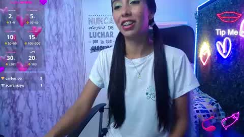 Snapshot of sandra_petite19 chatting on June 27, 3:11 am sandra online show from June 27, 3:11 am