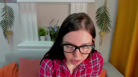 Snapshot of sandra_rosss chatting on June 5, 1:12 am Sandra online show from June 5, 1:12 am