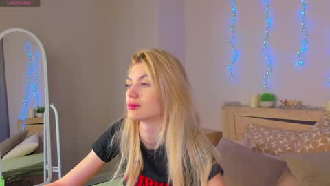 Snapshot of sandraa_anderson chatting on May 17, 11:12 pm sandraa_anderson online show from May 17, 11:12 pm