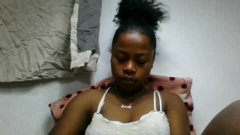 Snapshot of sandraalyd chatting on July 15, 3:56 am sandraalyd online show from July 15, 3:56 am