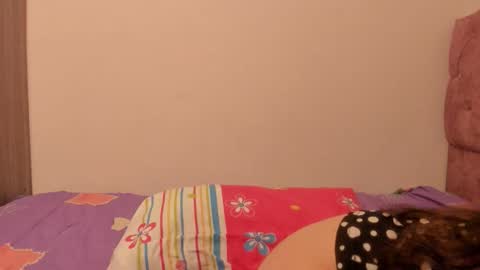 Snapshot of sandraclarkx69 chatting on May 18, 12:55 pm sandraclarkx69 online show from May 18, 12:55 pm