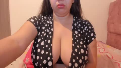 sandraclarkx69 online show from June 25, 12:31 pm
