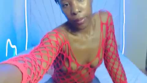 Snapshot of sandrah_ chatting on June 20, 2:25 am Sandy online show from June 20, 2:25 am