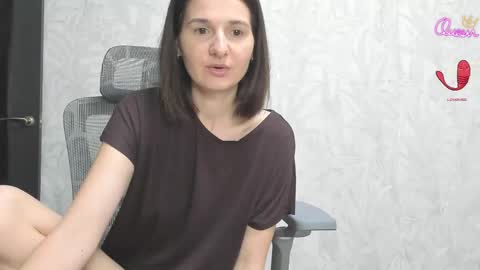 Snapshot of sandraxray chatting on May 24, 5:01 am SandraxRay online show from May 24, 5:01 am