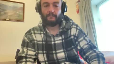 Snapshot of sandroanderson chatting on September 28, 10:31 am Sandro Andersom online show from September 28, 10:31 am