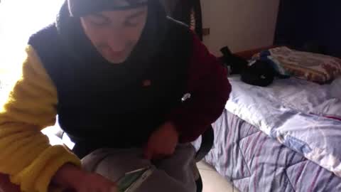 Snapshot of sandropertoni chatting on December 20, 12:34 pm lucas online show from December 20, 12:34 pm