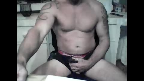 Snapshot of sandsyl27 chatting on October 20, 5:08 am sand online show from October 20, 5:08 am